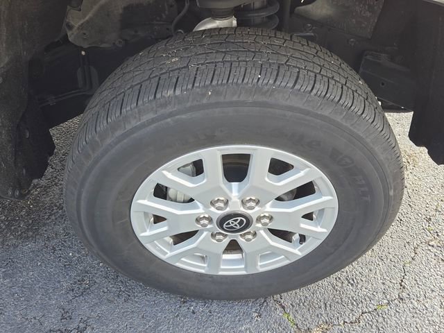 Used 2024 Toyota Tacoma SR5 image 9