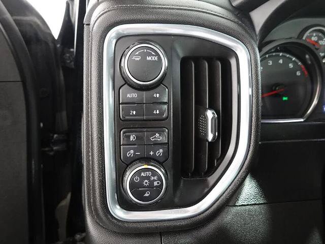 Used 2020 Chevrolet Silverado 1500 LT Trail Boss w/ Midnight Edition AWD/4WD image 15