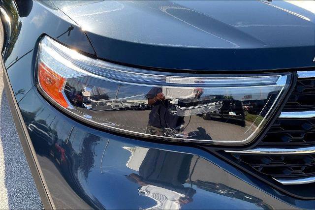 Certified 2023 Ford Explorer XLT w/ Equipment Group 202A RWD image 33