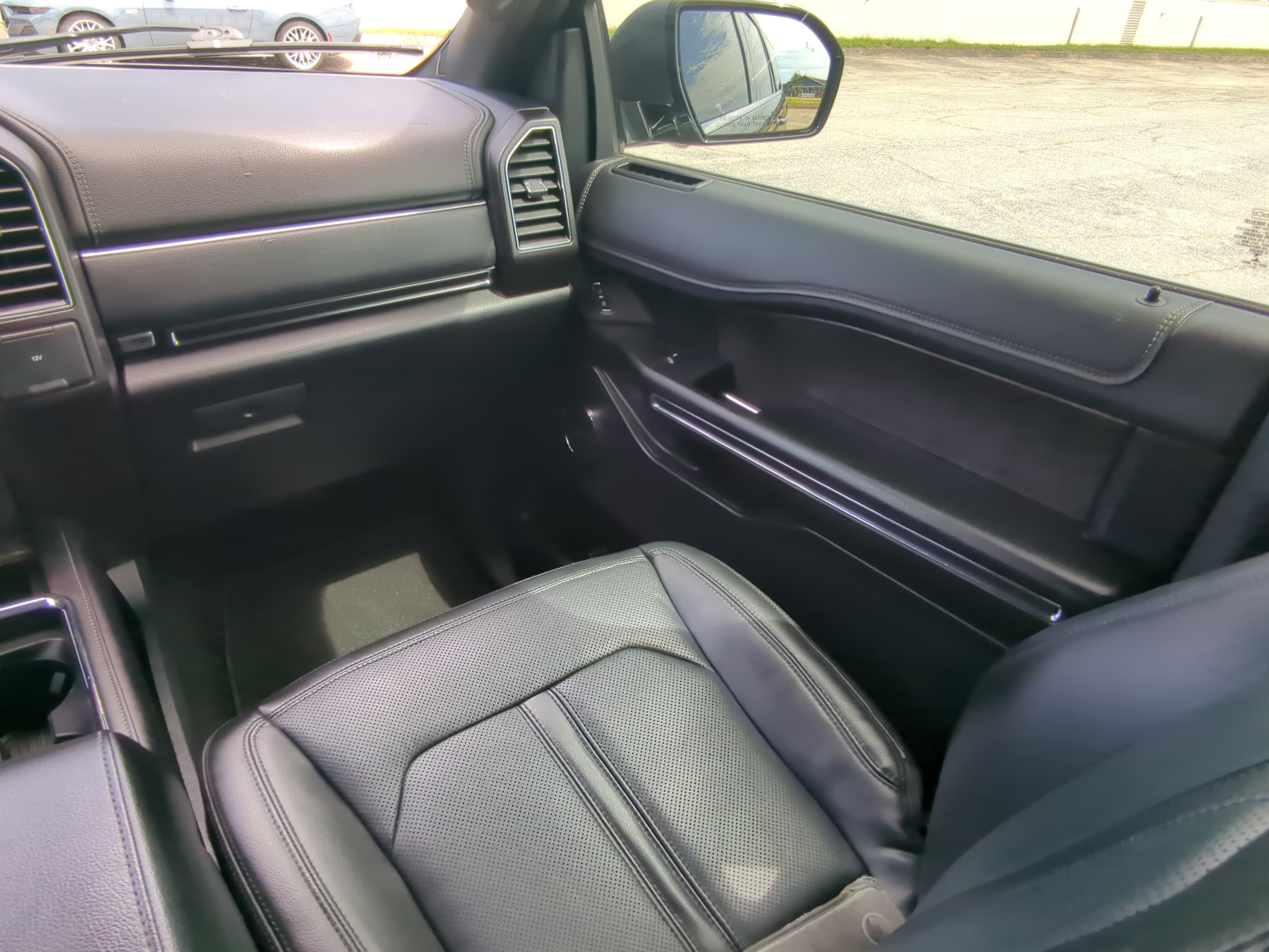 Certified 2021 Ford Expedition Limited RWD image 15
