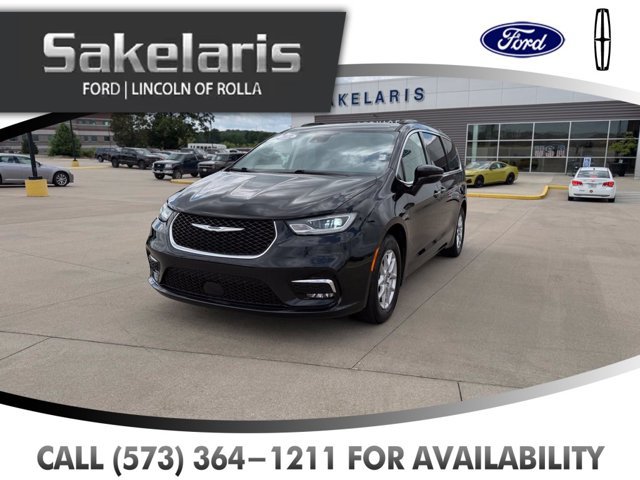 Used 2022 Chrysler Pacifica Touring-L