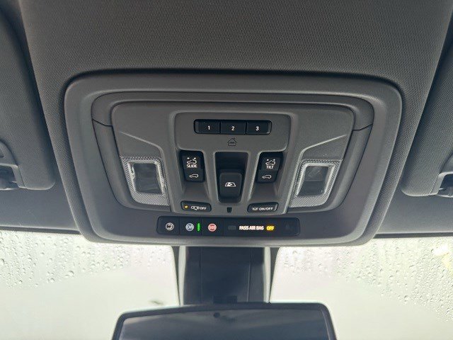 Used 2022 Chevrolet Silverado 1500 LTZ w/ LTZ Premium Package image 20