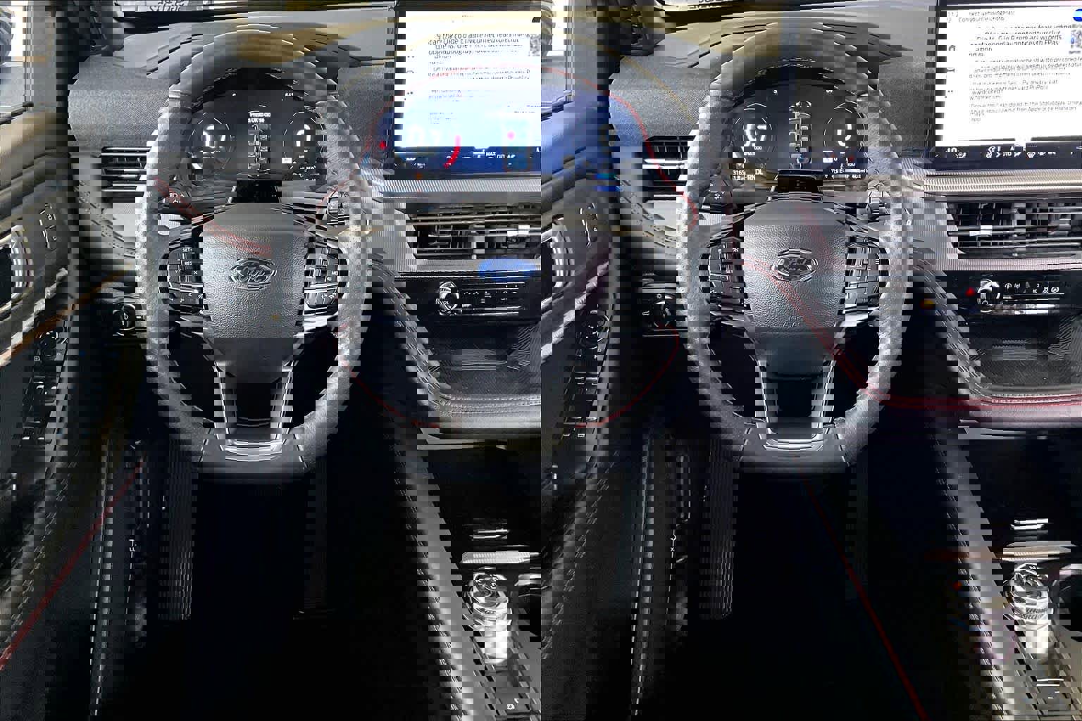 Certified 2025 Ford Explorer ST-Line image 6