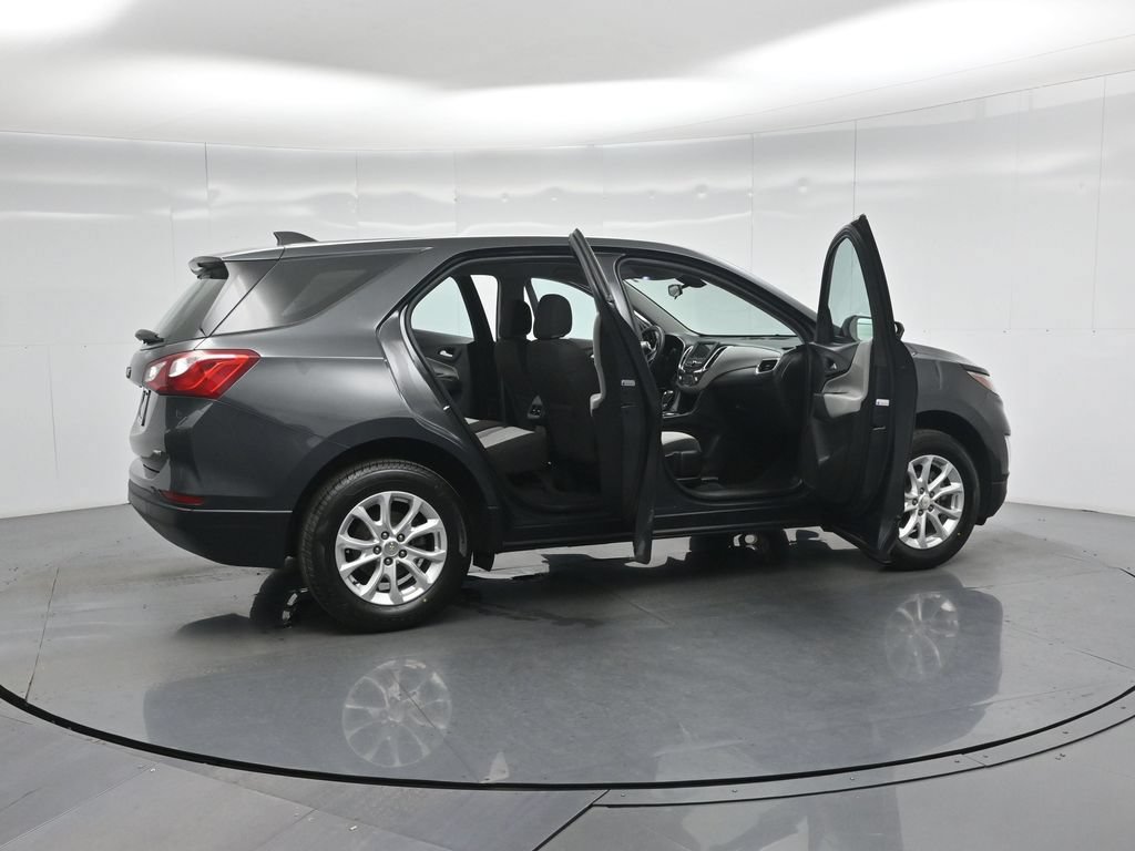 Used 2019 Chevrolet Equinox LS AWD/4WD image 5