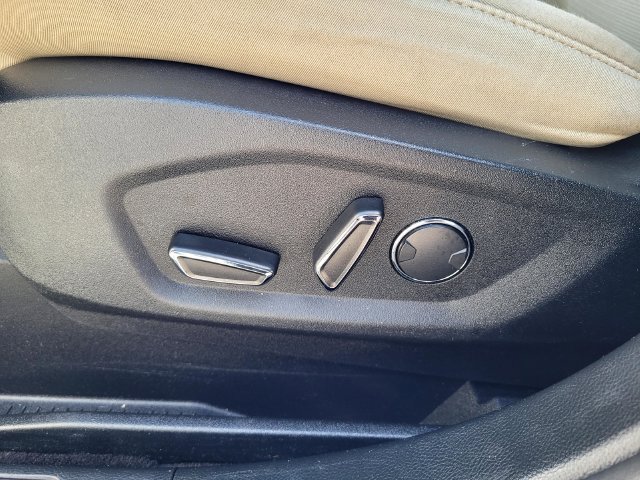 Certified 2019 Ford Edge SEL FWD image 11