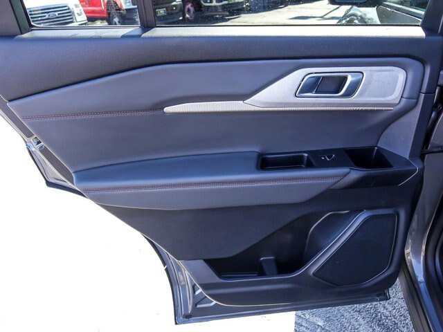 Certified 2025 Ford Explorer Active AWD/4WD image 27