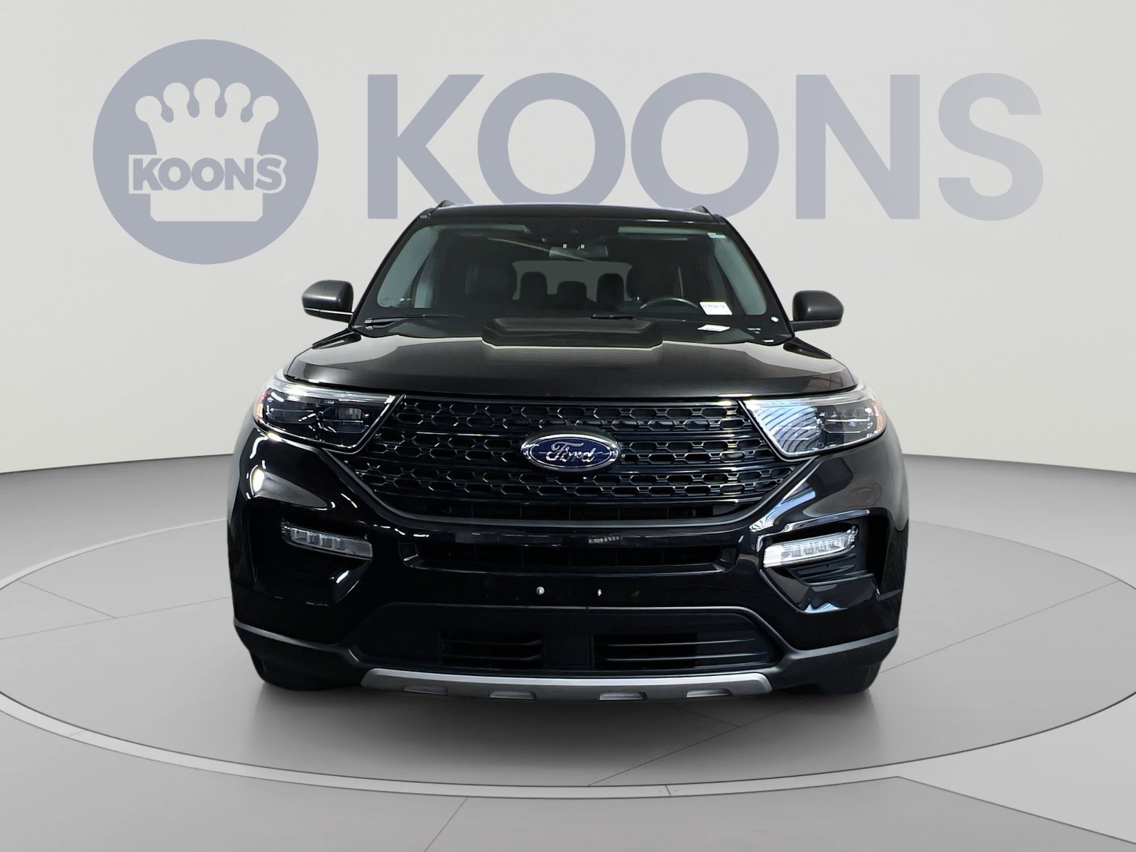 Certified 2022 Ford Explorer XLT w/ Equipment Group 202A AWD/4WD image 4