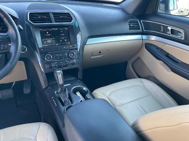 Certified 2016 Ford Explorer XLT w/ Equipment Group 202A image 25
