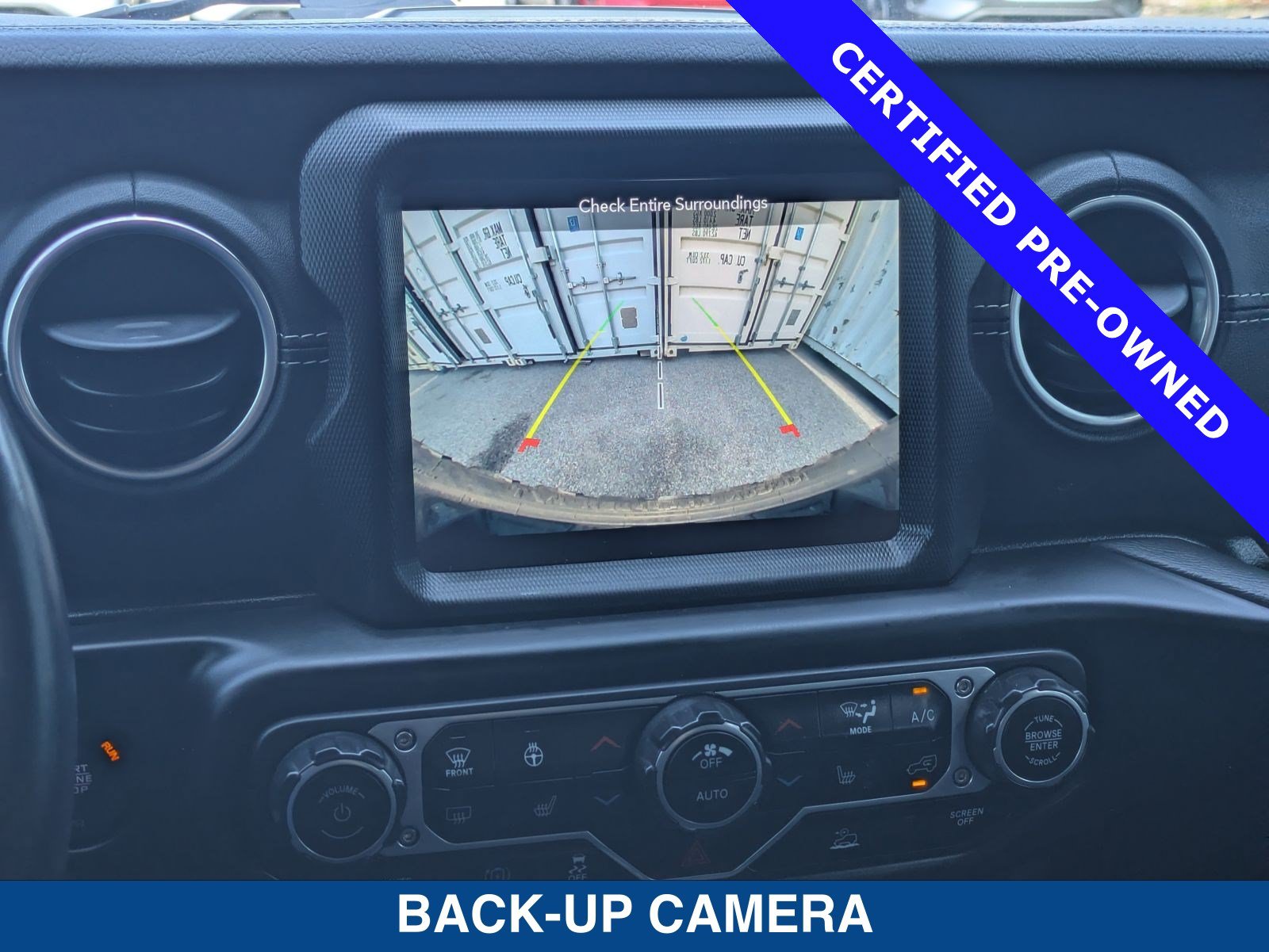 Used 2021 Jeep Wrangler Unlimited Sahara w/ Cold Weather Group AWD/4WD image 26