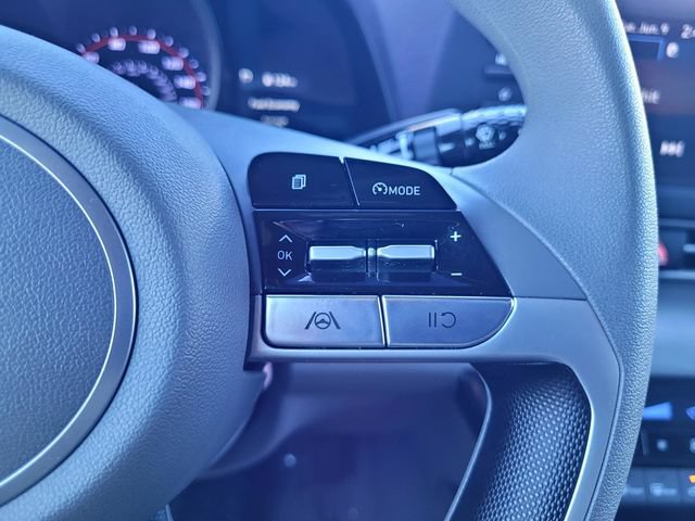 Used 2023 Hyundai Elantra SEL FWD image 23