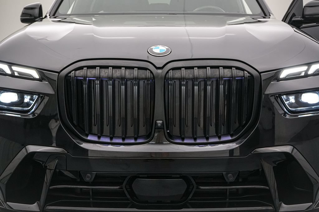 Used 2024 BMW X7 xDrive40i w/ M Sport Package AWD/4WD image 14