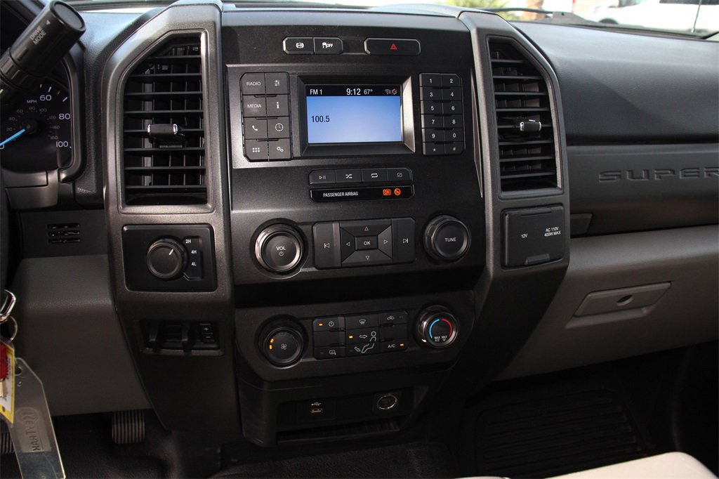 Certified 2020 Ford F450 XL w/ Power Equipment Group image 22