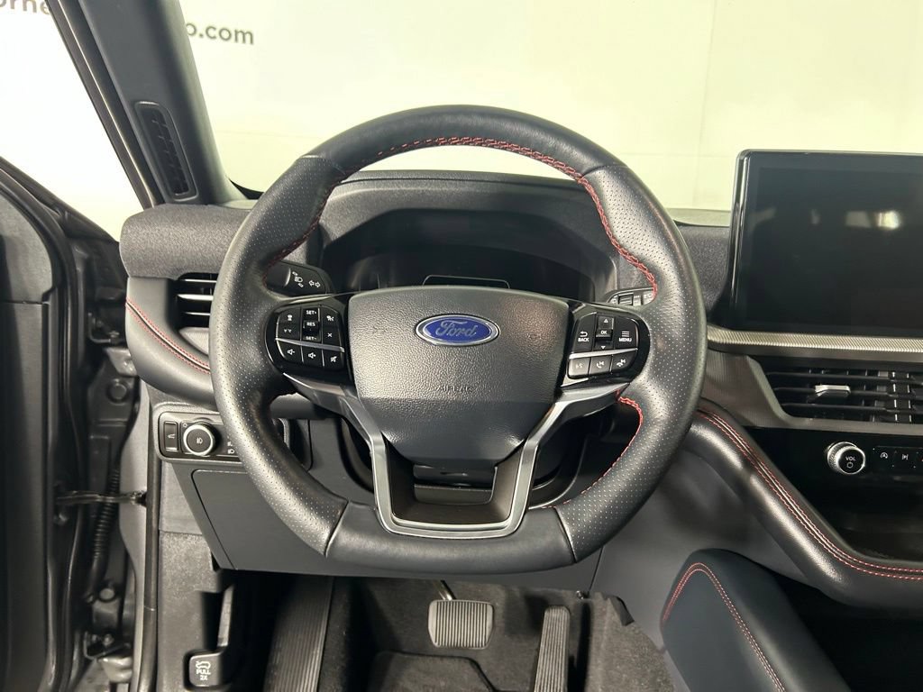 Certified 2025 Ford Explorer ST-Line w/ ST-Line Street Pack AWD/4WD image 8