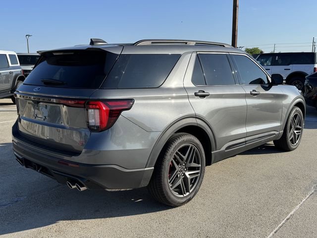 Certified 2025 Ford Explorer ST AWD/4WD image 6
