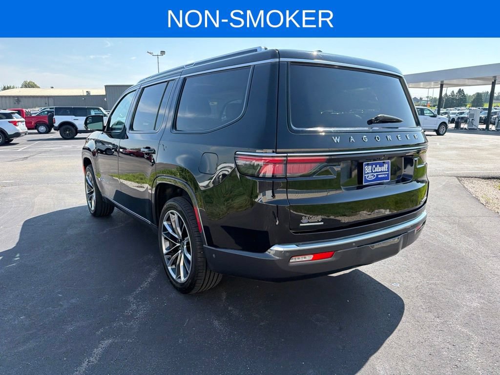 Used 2022 Jeep Wagoneer Series III w/ Premium Group I AWD/4WD image 6