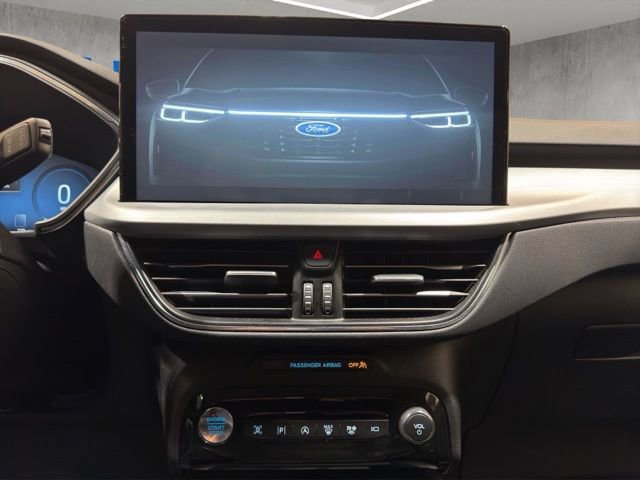 Certified 2024 Ford Escape Platinum AWD/4WD image 18
