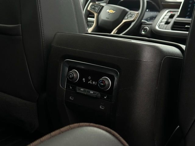 Used 2023 Chevrolet Suburban High Country image 35