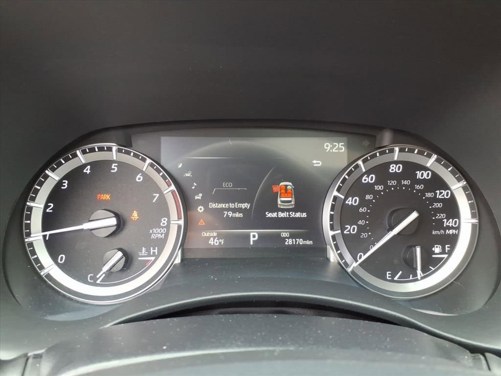 Used 2022 Toyota Highlander XLE image 21