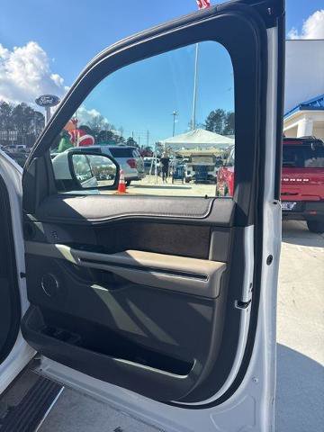 Certified 2020 Ford Expedition Limited w/ Equipment Group 301A image 5