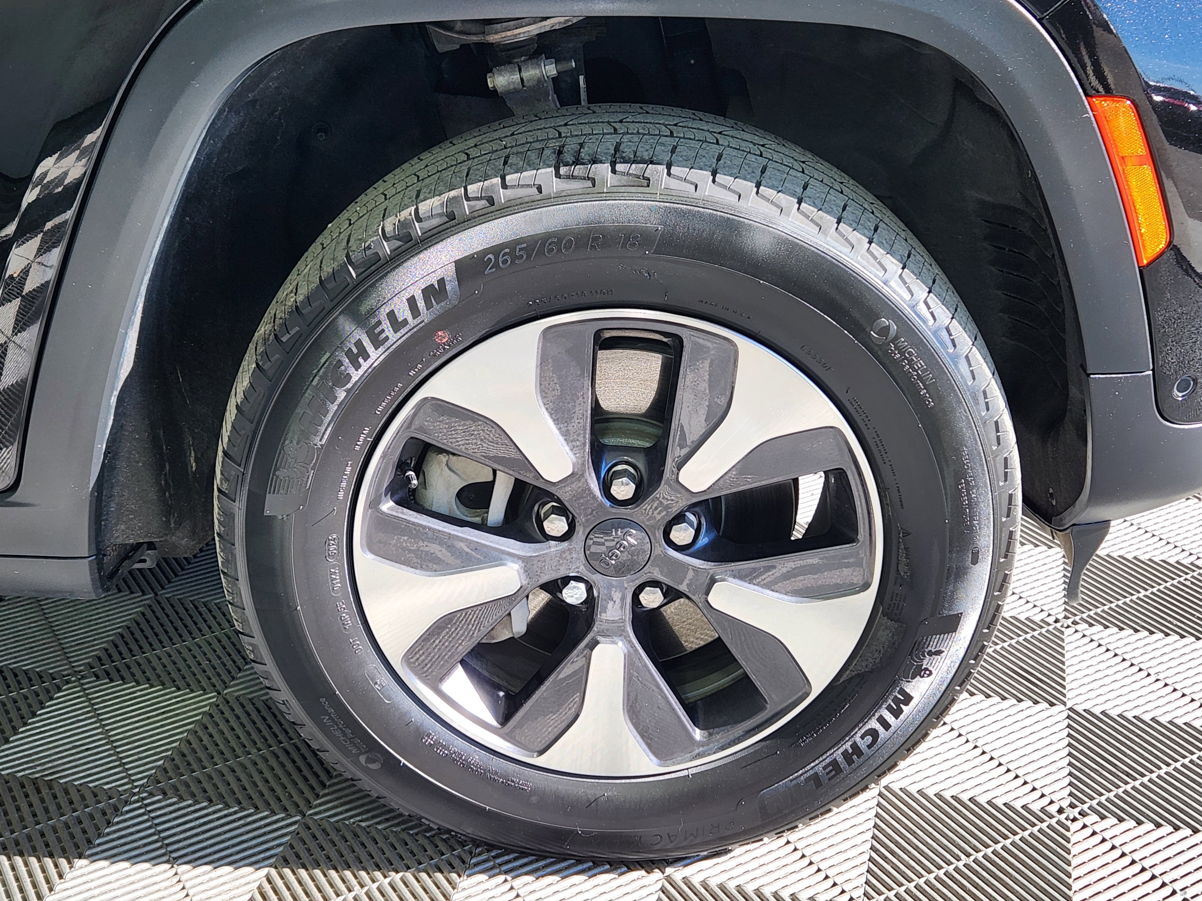 Used 2024 Jeep Grand Cherokee Limited 4xe w/ Luxury Tech Group II image 9