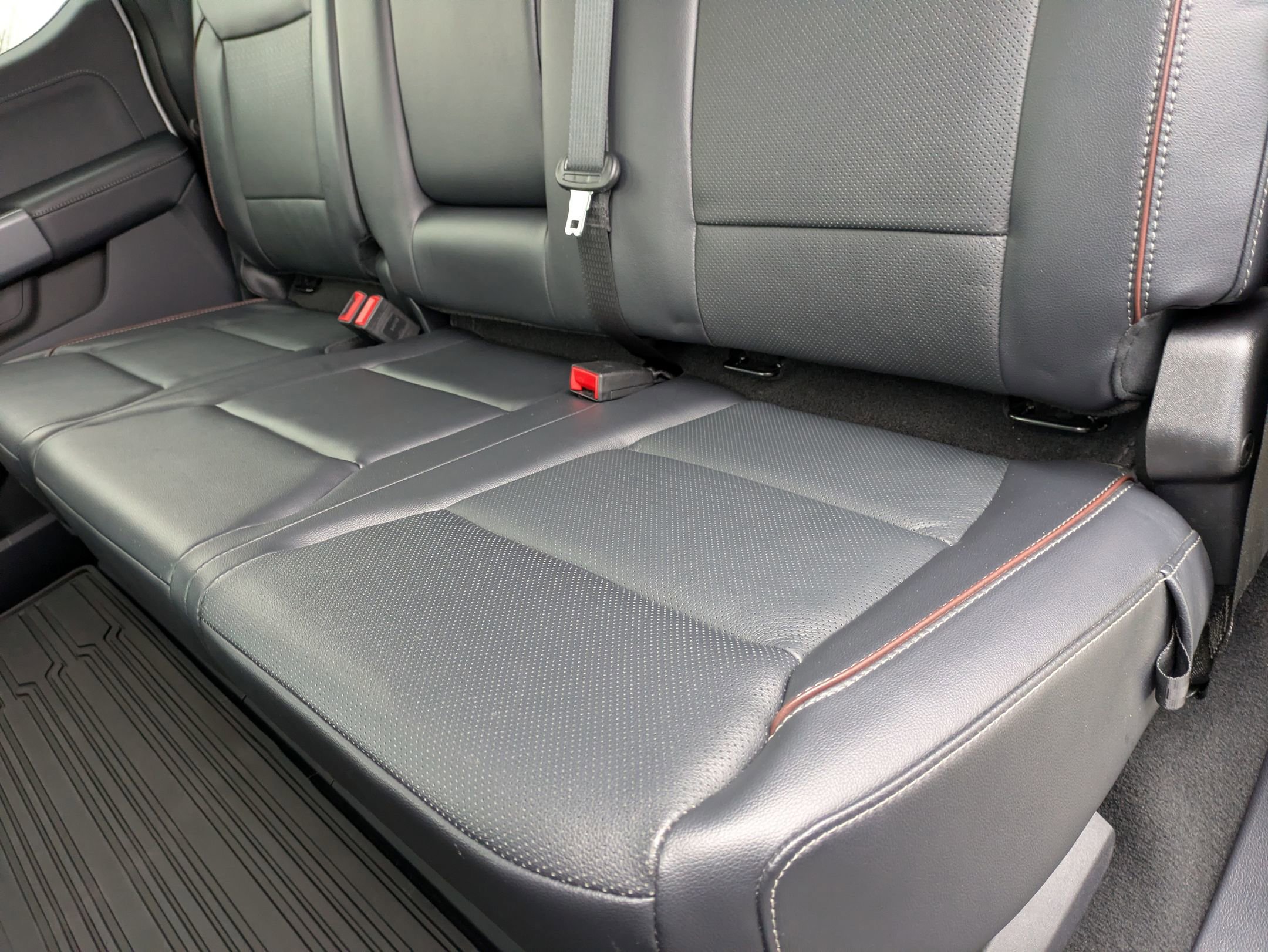 Certified 2024 Ford F250 Lariat w/ Lariat Ultimate Package image 32