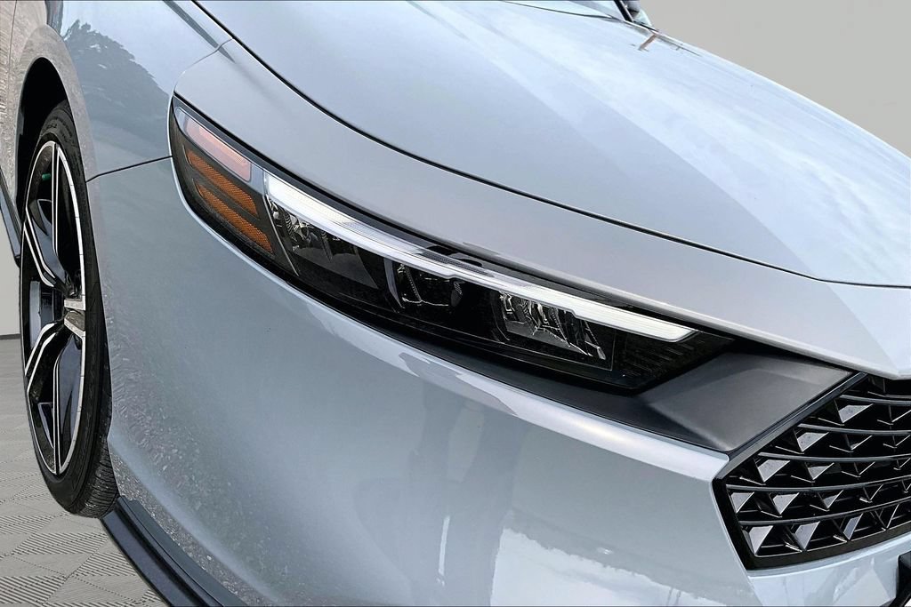 Used 2024 Honda Accord Sport image 29