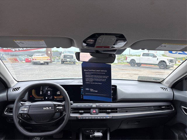 Used 2025 Kia K4 FWD image 21