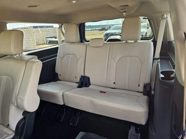 Certified 2022 Ford Expedition Max Platinum image 18