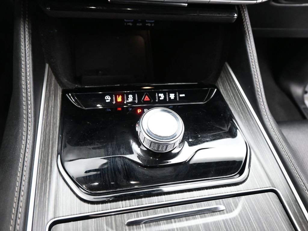 Used 2024 Jeep Wagoneer L Series II image 42