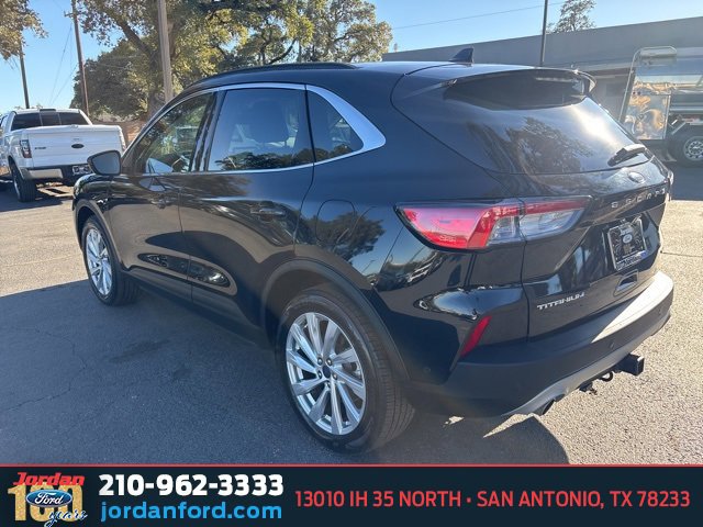 Certified 2022 Ford Escape Titanium w/ Titanium Elite Package image 2