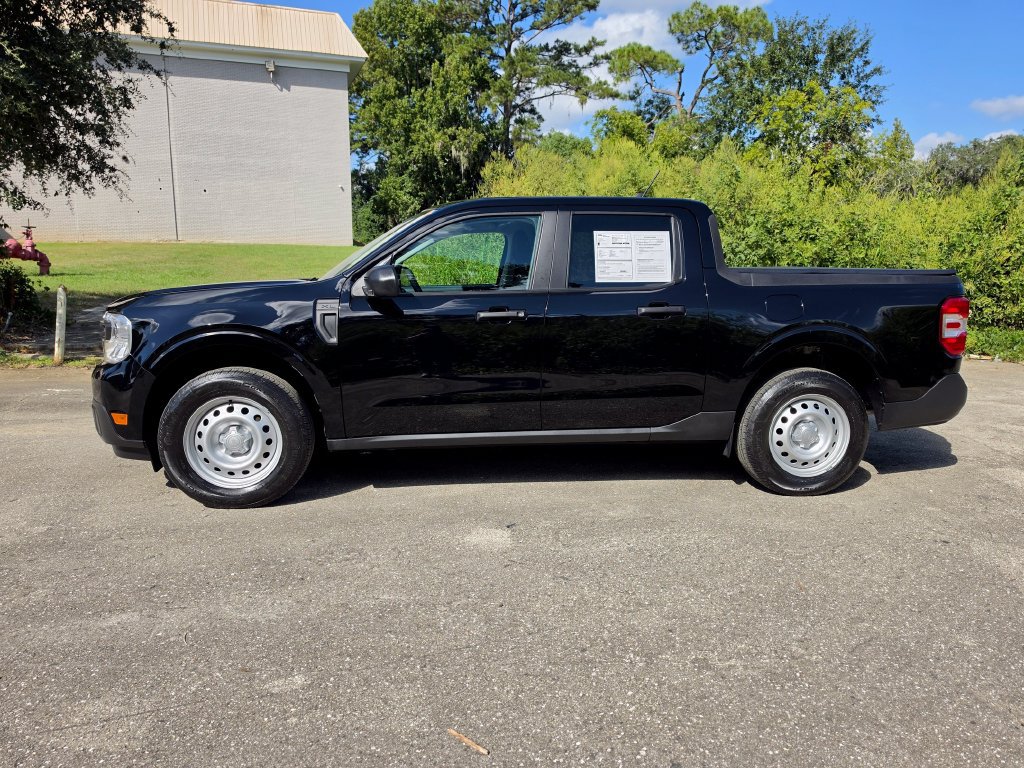 Certified 2024 Ford Maverick XL w/ Equipment Group 100A Standard AWD/4WD image 2