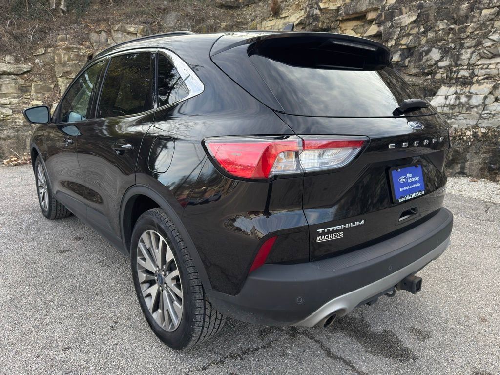 Certified 2022 Ford Escape Titanium w/ Class II Trailer Tow Package image 5