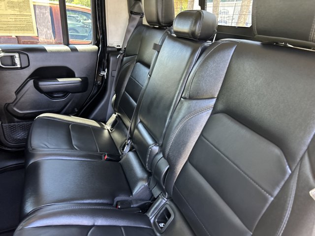 Used 2023 Jeep Gladiator Sport AWD/4WD image 23