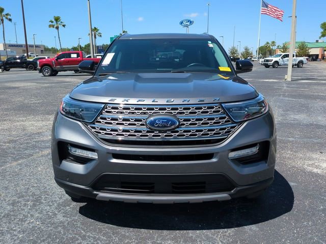 Certified 2022 Ford Explorer Limited w/ Equipment Group 301A RWD image 3