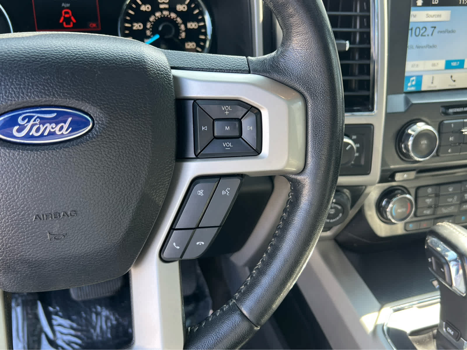 Certified 2018 Ford F150 Lariat AWD/4WD image 36