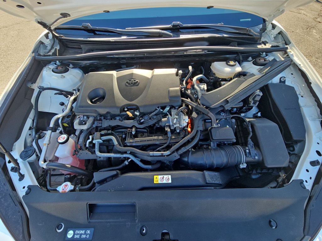 Used 2025 Toyota Camry LE FWD image 28