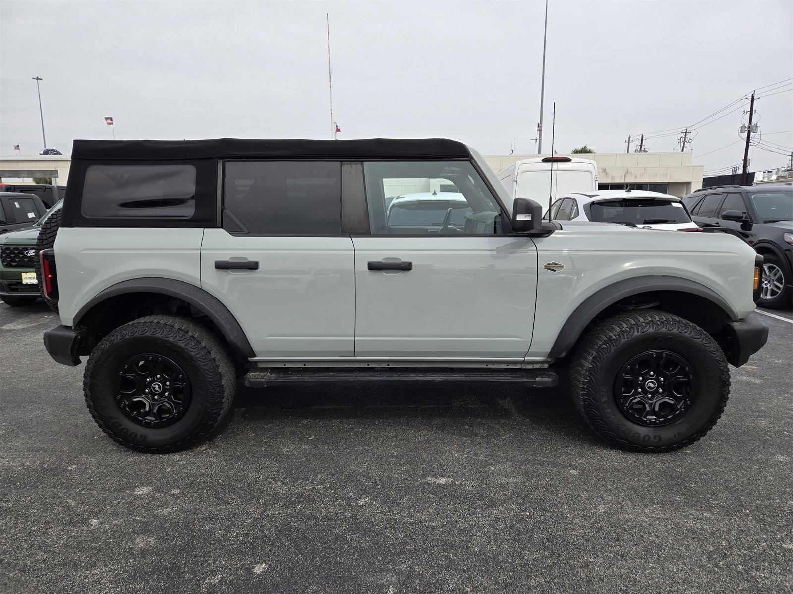 Certified 2022 Ford Bronco Wildtrak image 2