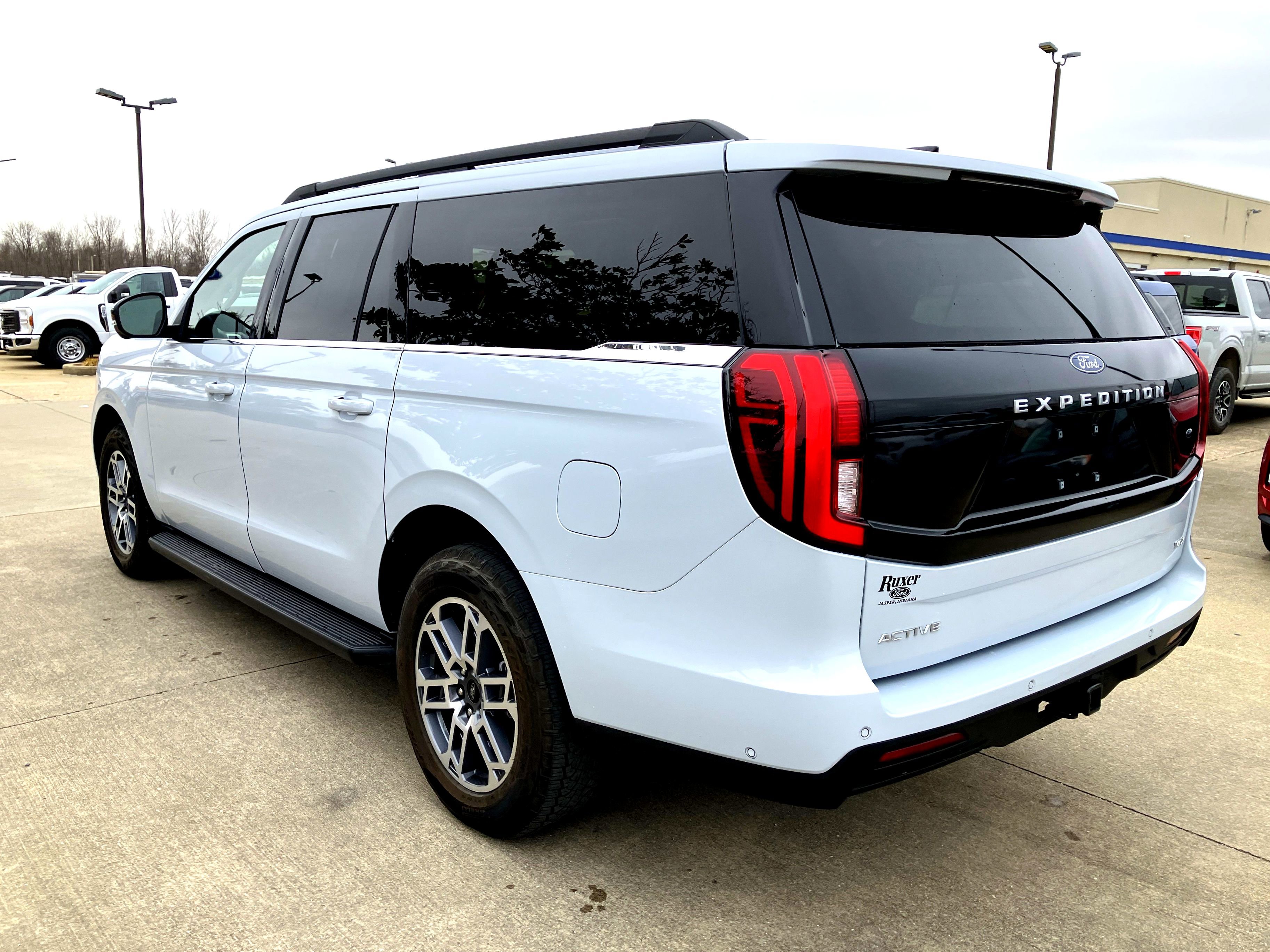 Certified 2025 Ford Expedition Max Active image 3