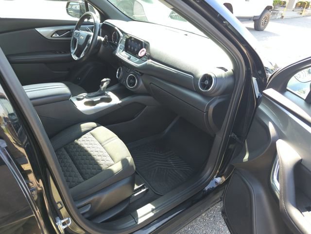 Used 2020 Chevrolet Blazer LT FWD image 20