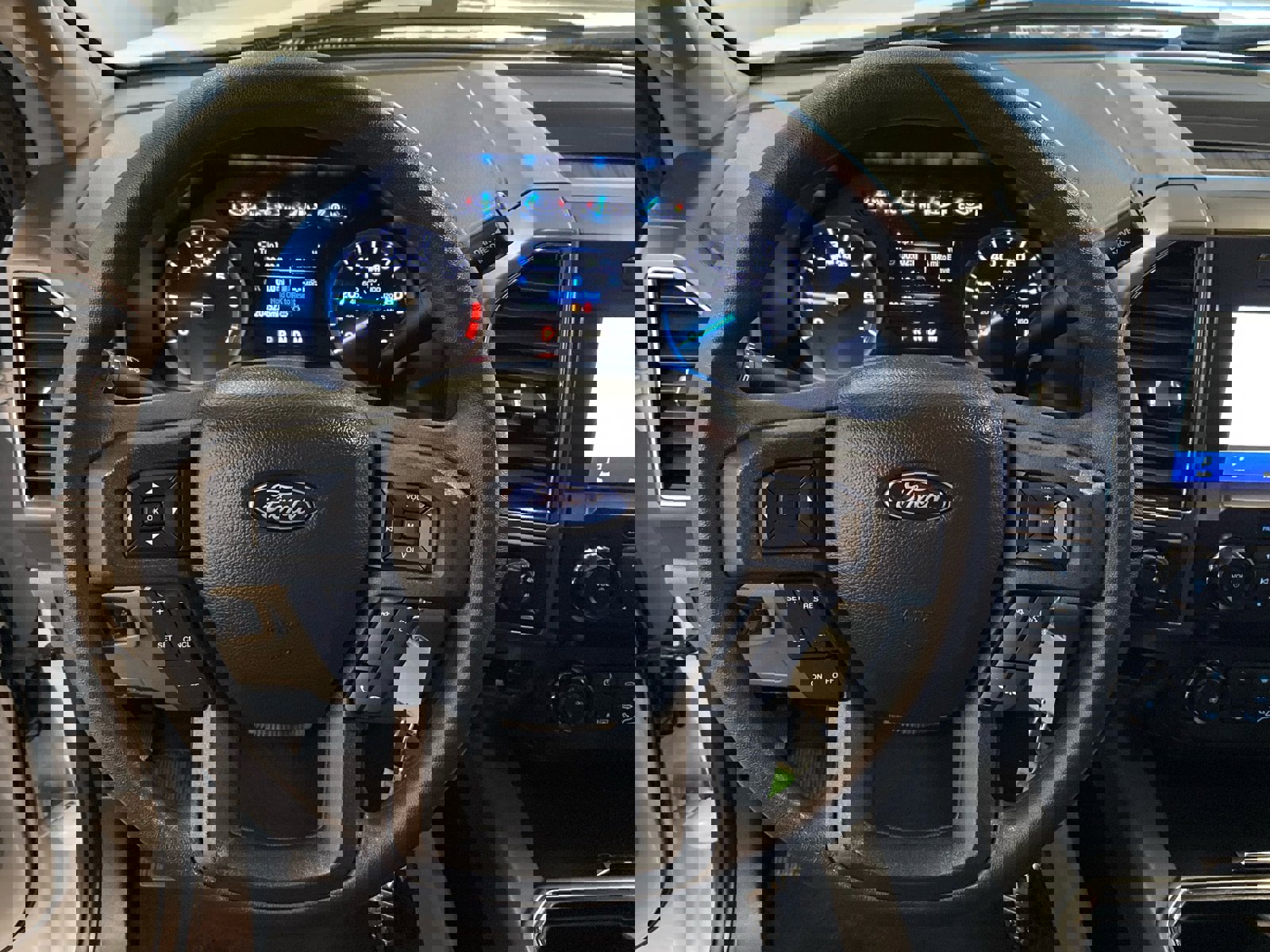 Certified 2022 Ford F250 XLT w/ Black Appearance Package image 19