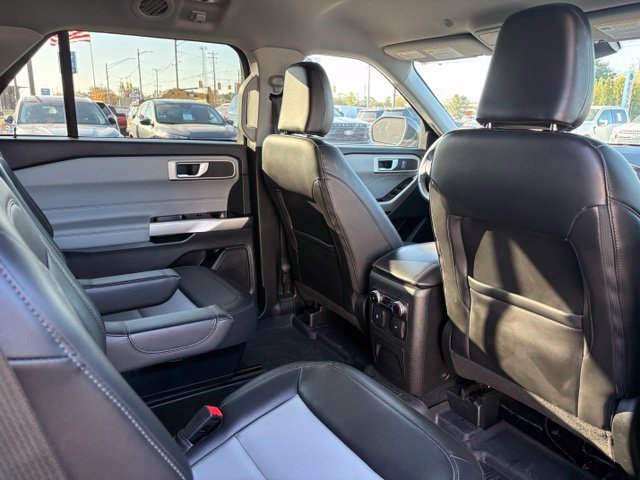 Certified 2023 Ford Explorer XLT w/ Equipment Group 202A AWD/4WD image 14