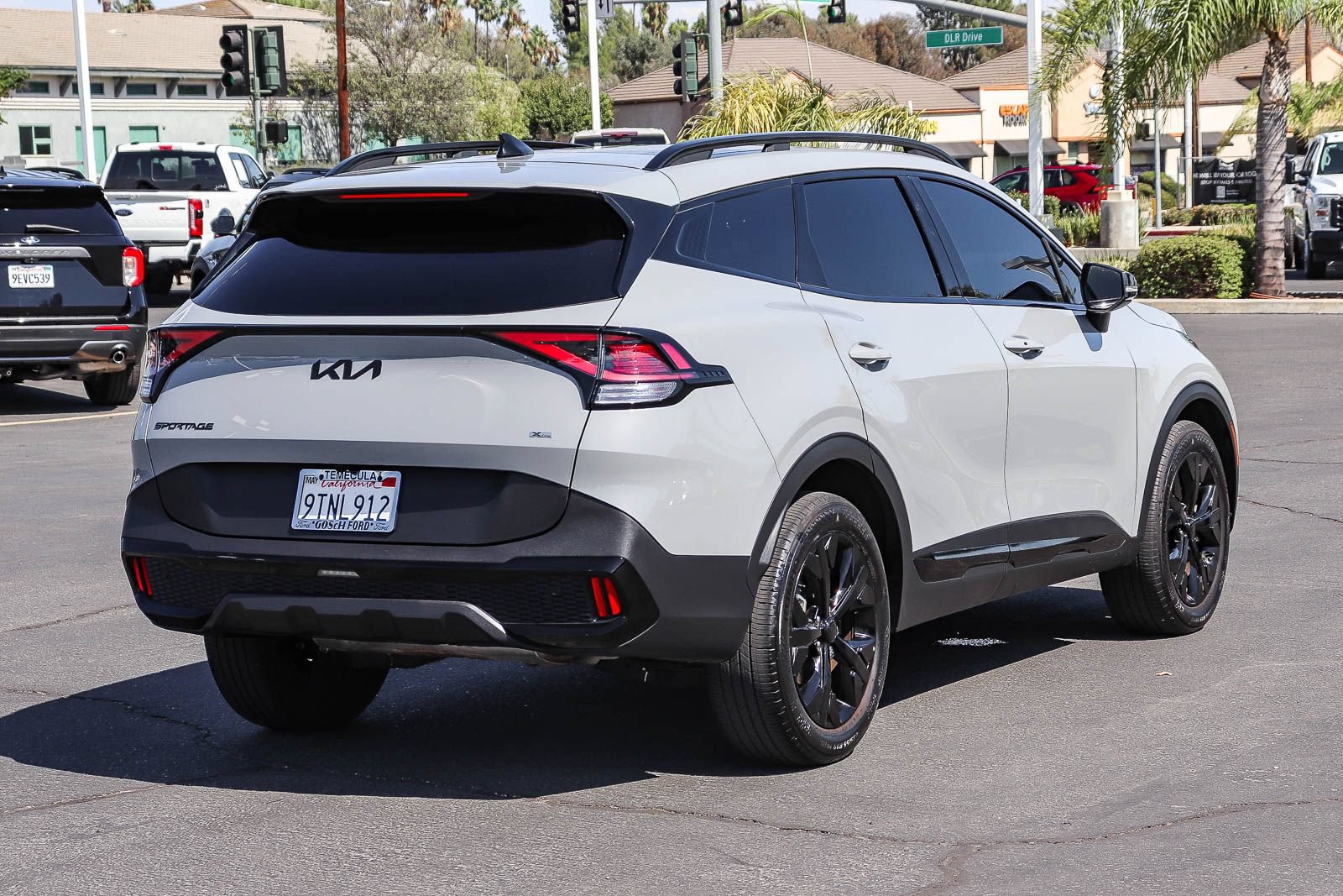 Used 2025 Kia Sportage X-Line w/ Premium Package AWD/4WD image 4