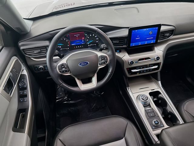 Certified 2022 Ford Explorer XLT w/ Equipment Group 202A AWD/4WD image 22
