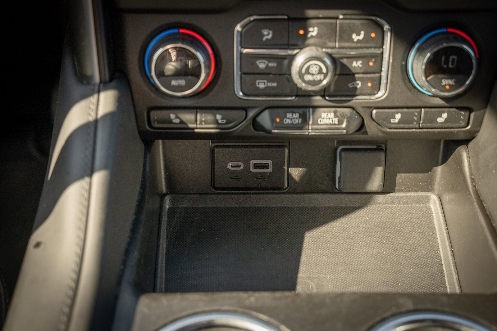 Used 2024 Chevrolet Tahoe LT image 33