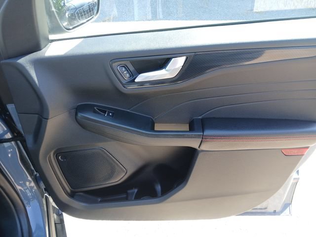 Certified 2023 Ford Escape ST-Line w/ Tech Pack #1 AWD/4WD image 45