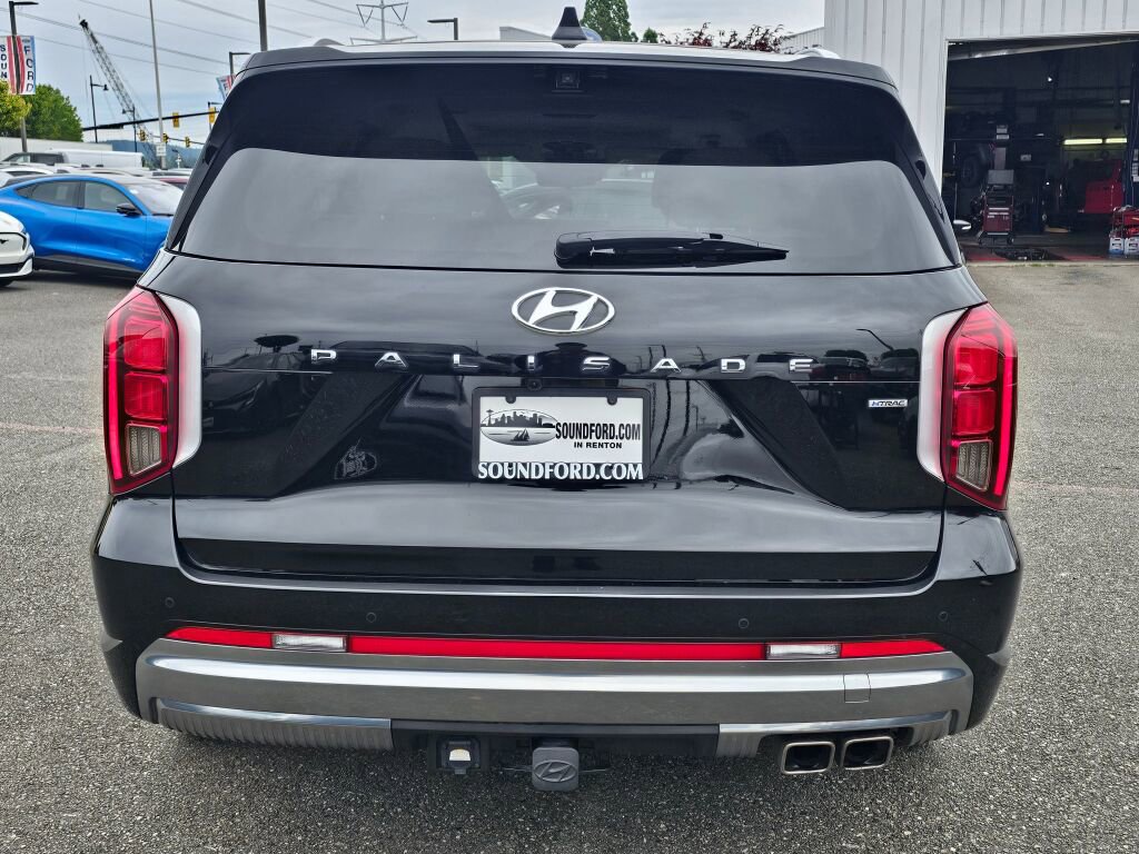 Used 2025 Hyundai Palisade Calligraphy AWD/4WD image 4