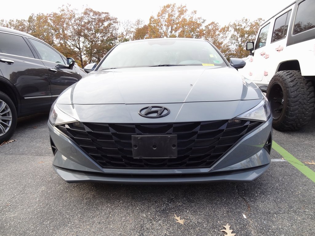 Used 2021 Hyundai Elantra SEL image 2