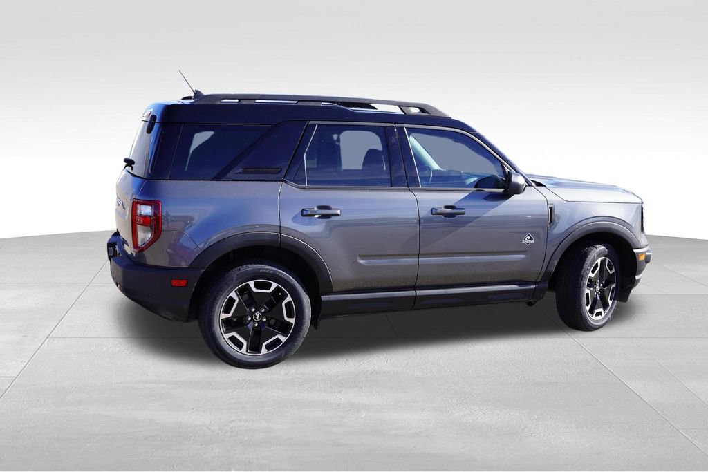 Certified 2023 Ford Bronco Sport Outer Banks w/ Tech Package AWD/4WD image 4