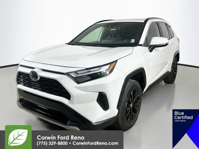 Used 2024 Toyota RAV4 SE w/ Convenience Package AWD/4WD image 3