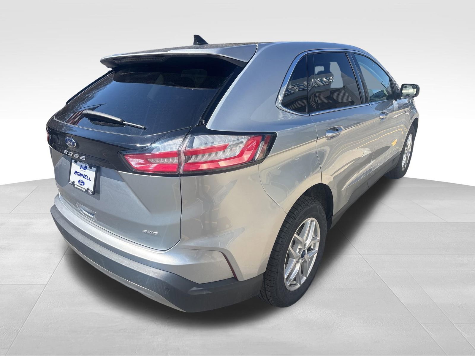 Certified 2022 Ford Edge SEL w/ Convenience Package AWD/4WD image 6